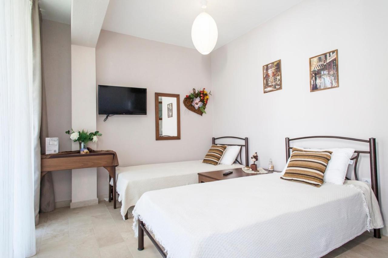 Erosaria Suites นิกิติ ภายนอก รูปภาพ