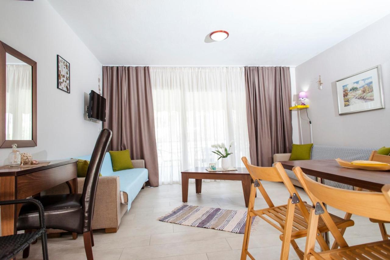 Erosaria Suites นิกิติ ภายนอก รูปภาพ