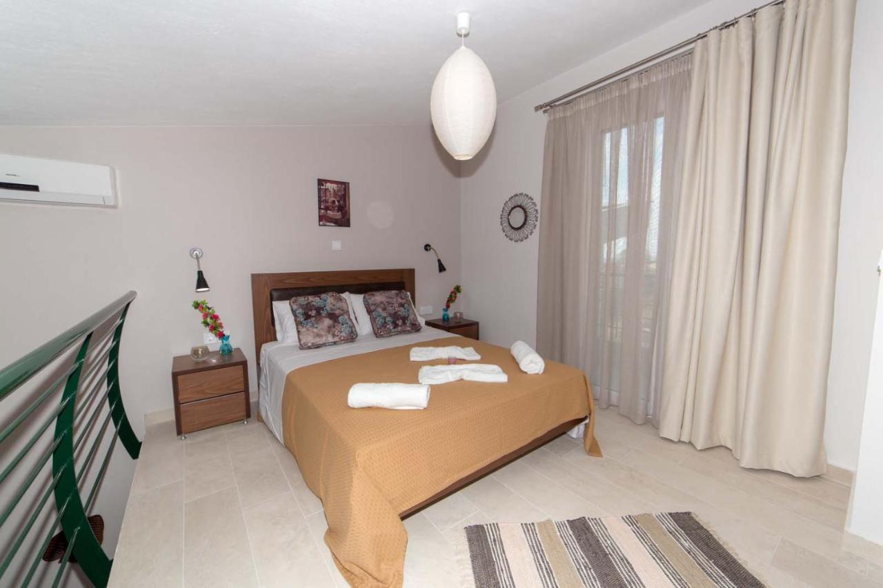 Erosaria Suites นิกิติ ภายนอก รูปภาพ