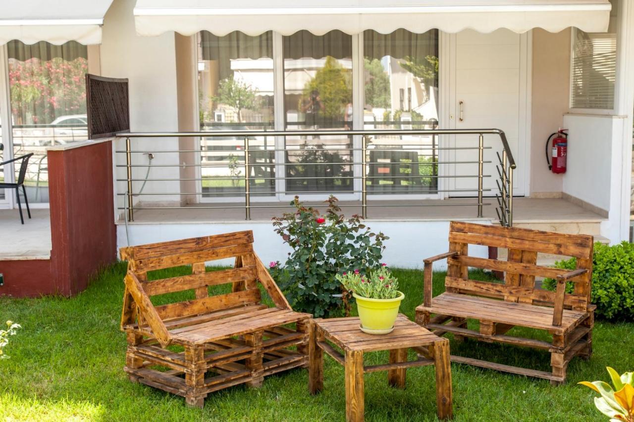 Erosaria Suites นิกิติ ภายนอก รูปภาพ