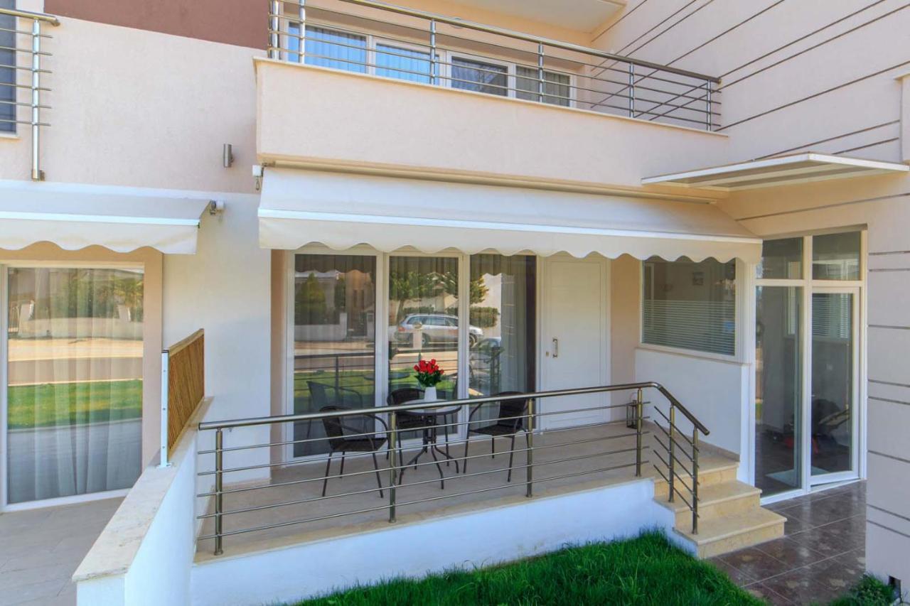 Erosaria Suites นิกิติ ภายนอก รูปภาพ