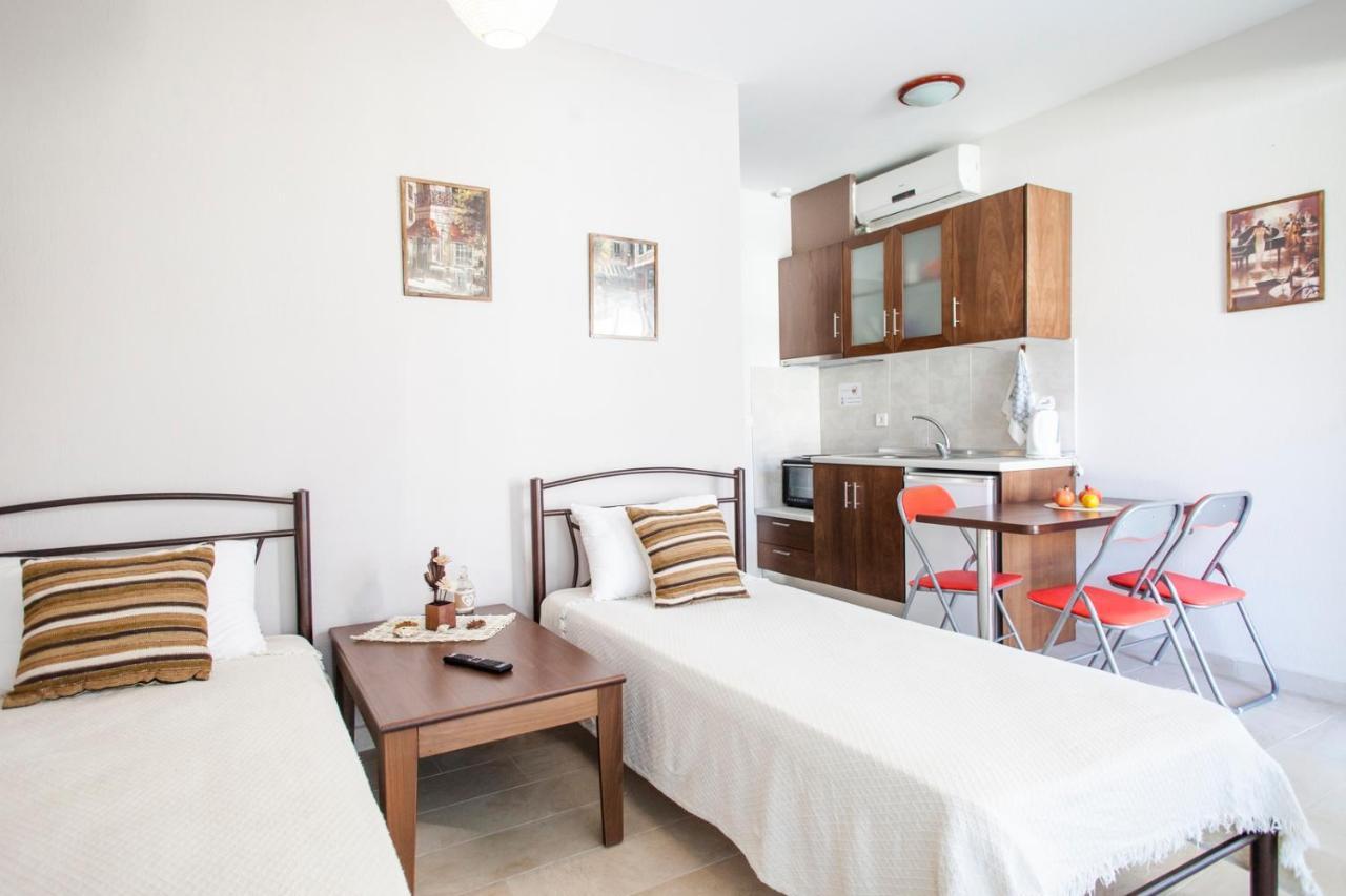 Erosaria Suites นิกิติ ภายนอก รูปภาพ