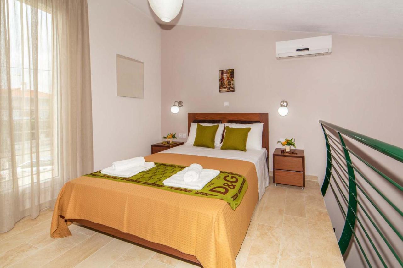 Erosaria Suites นิกิติ ภายนอก รูปภาพ