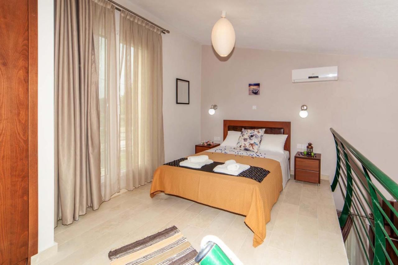 Erosaria Suites นิกิติ ภายนอก รูปภาพ