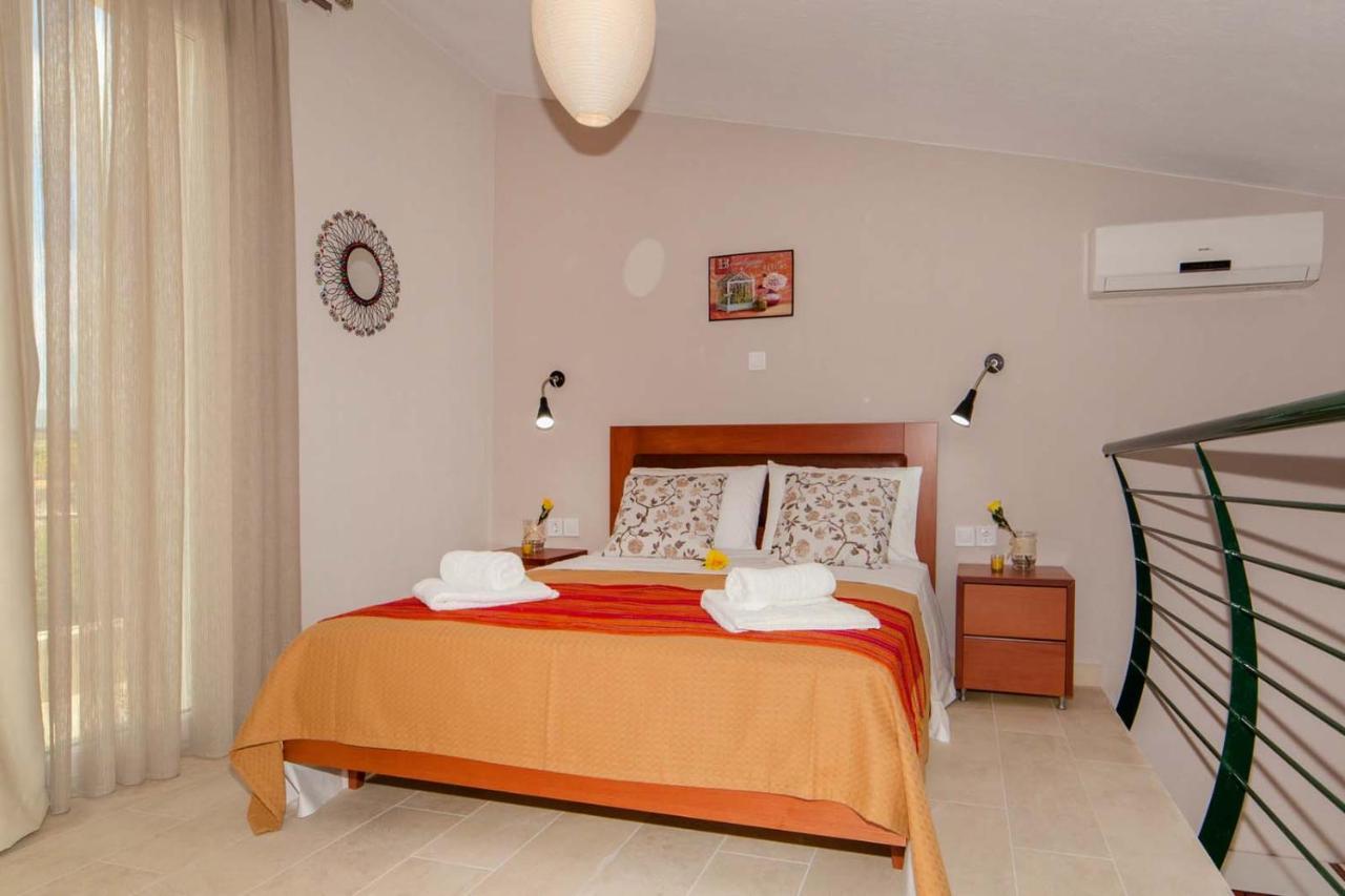 Erosaria Suites นิกิติ ภายนอก รูปภาพ
