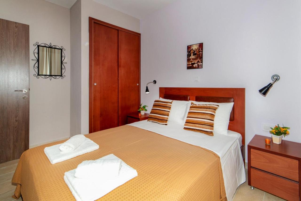 Erosaria Suites นิกิติ ภายนอก รูปภาพ
