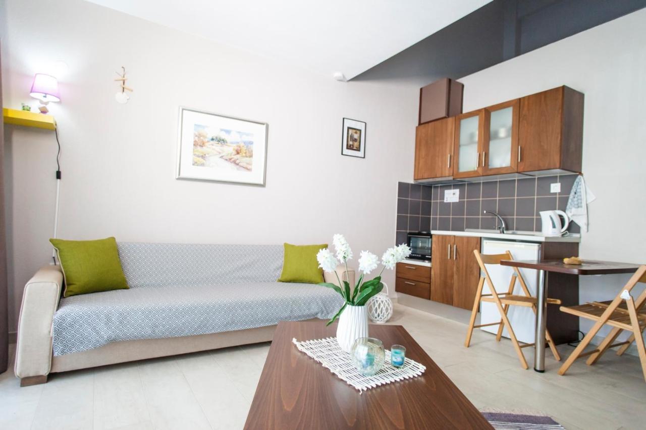 Erosaria Suites นิกิติ ภายนอก รูปภาพ