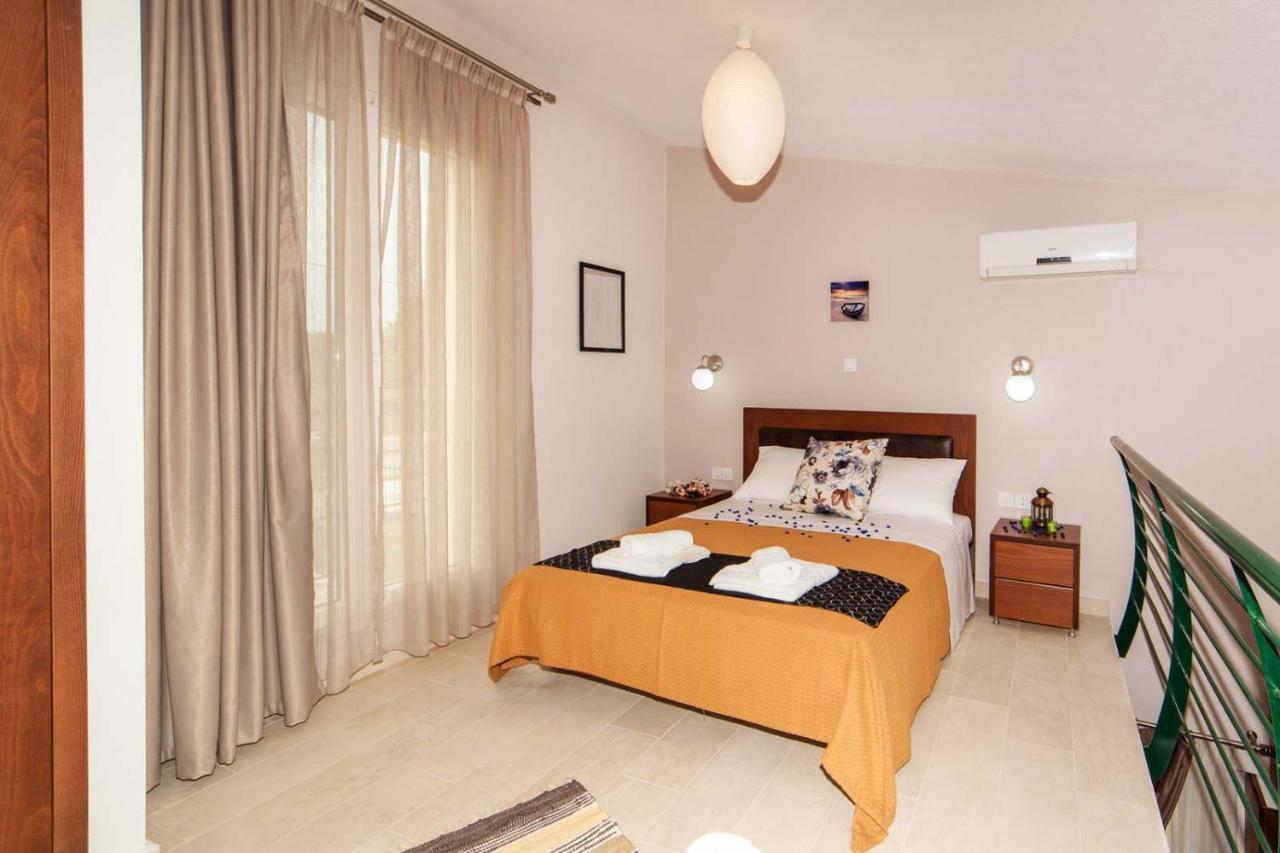 Erosaria Suites นิกิติ ภายนอก รูปภาพ