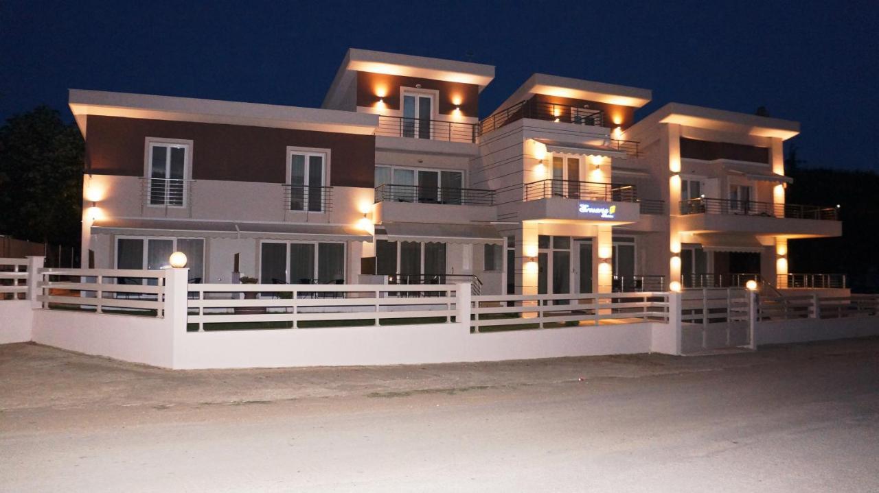 Erosaria Suites นิกิติ ภายนอก รูปภาพ